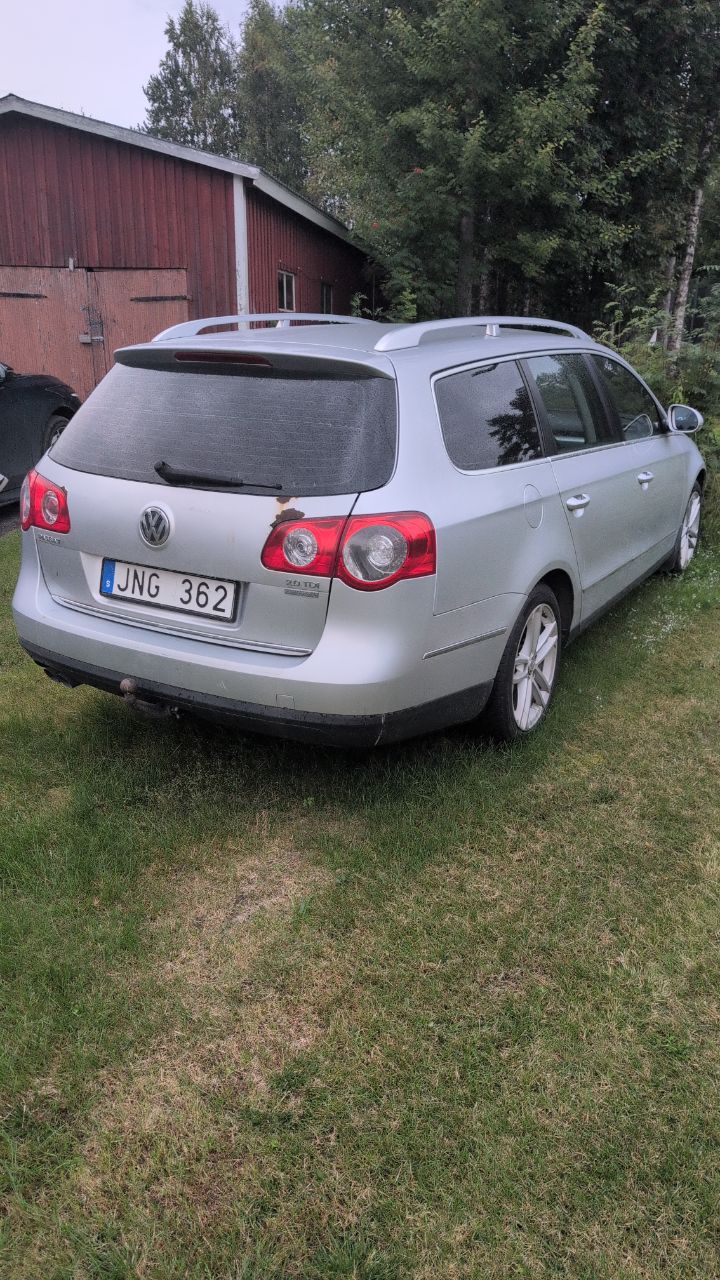 Volkswagen Passat 2.0 TDI Kombi - Silver